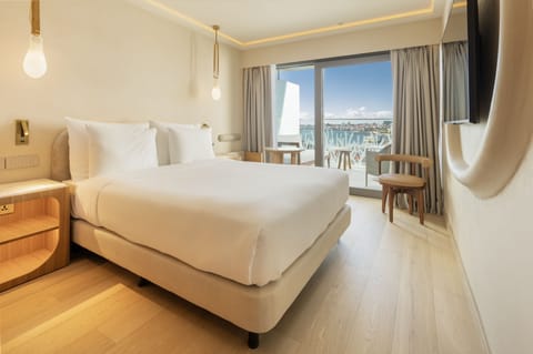 Double Room, Bay View | Premium bedding, minibar, in-room safe, desk