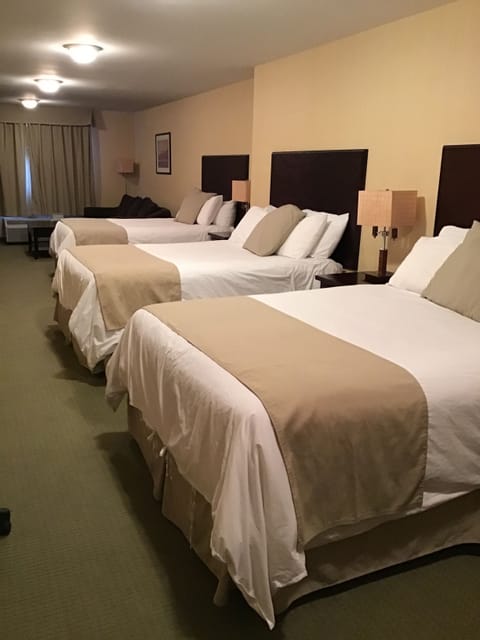 Family Room, Multiple Beds, Non Smoking | Desk, iron/ironing board, rollaway beds, free WiFi