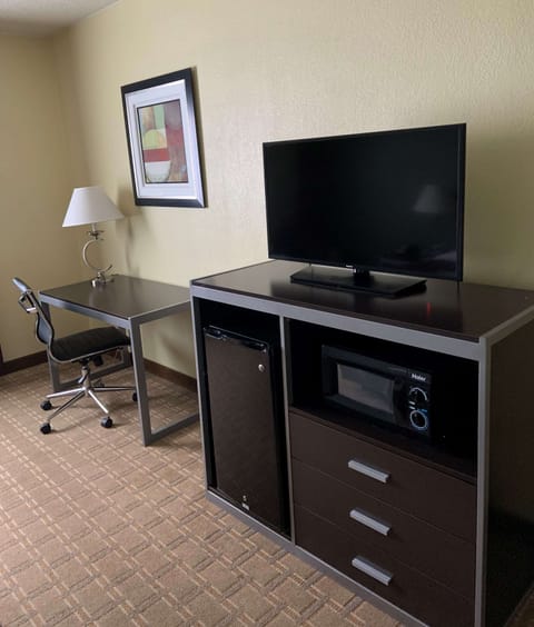 In-room safe, desk, laptop workspace, blackout drapes