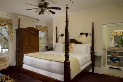King Suite With Balcony | Egyptian cotton sheets, premium bedding, pillowtop beds