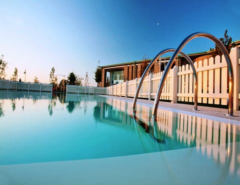 Apartment | Pool | Outdoor pool