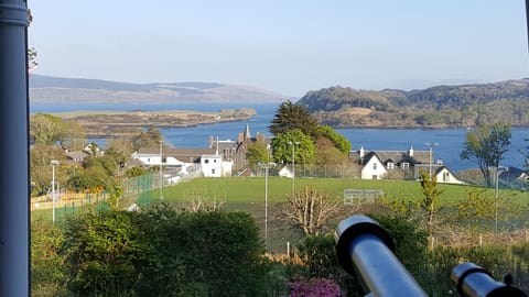Wee porch, adjacent to the dining-room