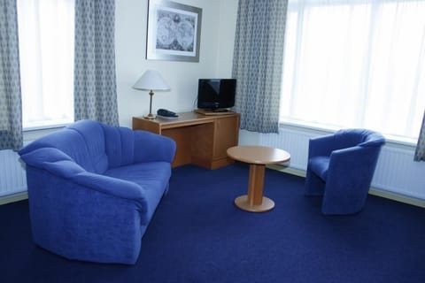 32-inch TV with cable channels