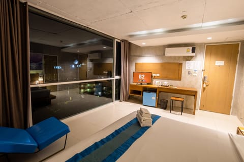 Deluxe Premier Sea View | Free WiFi, bed sheets