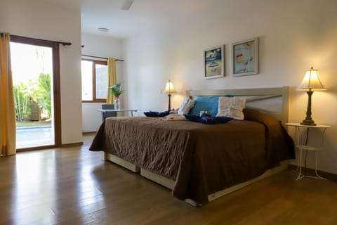 Senior Suite (Premium) | Premium bedding, down comforters, in-room safe, individually decorated
