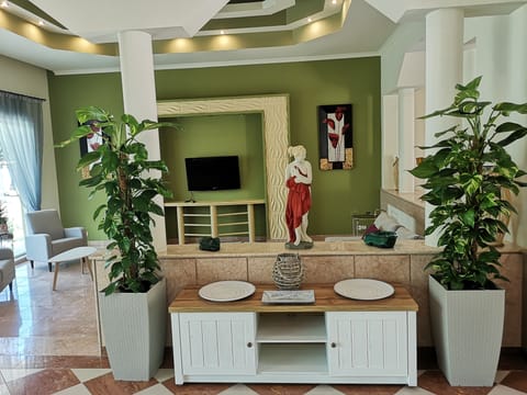 Luxury Villa | Living area | Flat-screen TV