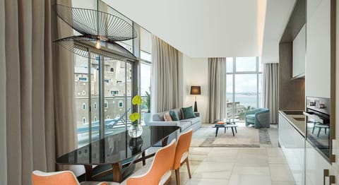 Premium bedding, pillowtop beds, minibar, in-room safe