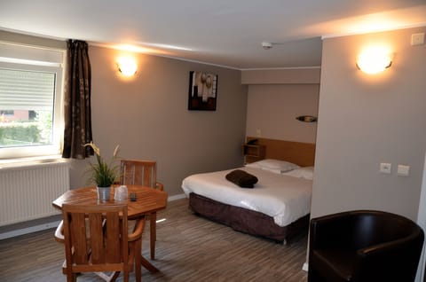 Standard Double Room | Desk, free cribs/infant beds, rollaway beds, free WiFi