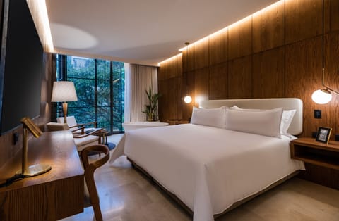 Luxury Room | Premium bedding, in-room safe, desk, laptop workspace