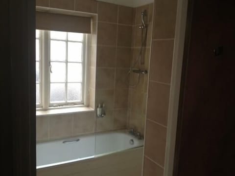 Suite, Ensuite | Bathroom