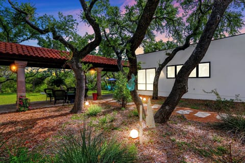 Casa Cantera Guest House at twilight!