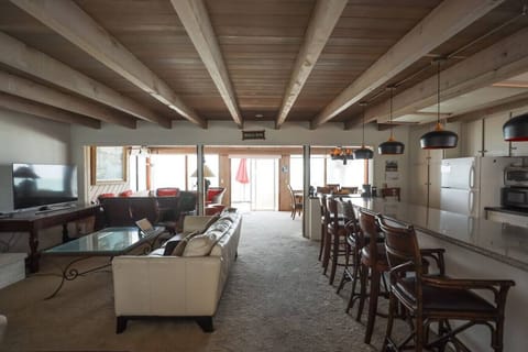 This pic does do do this room justice. Large opens pace with spectacular panoramic view/ Family, dining, living room & kitchen