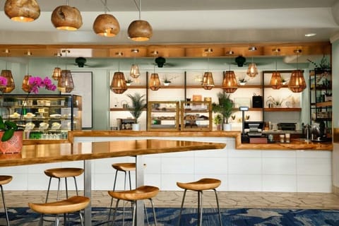 Marriotts Waikoloa Ocean Club_29_aka-ula-lanai.jpg