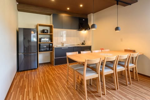 Ichi Apartment | Private kitchenette | Fridge, microwave, stovetop, cookware/dishes/utensils