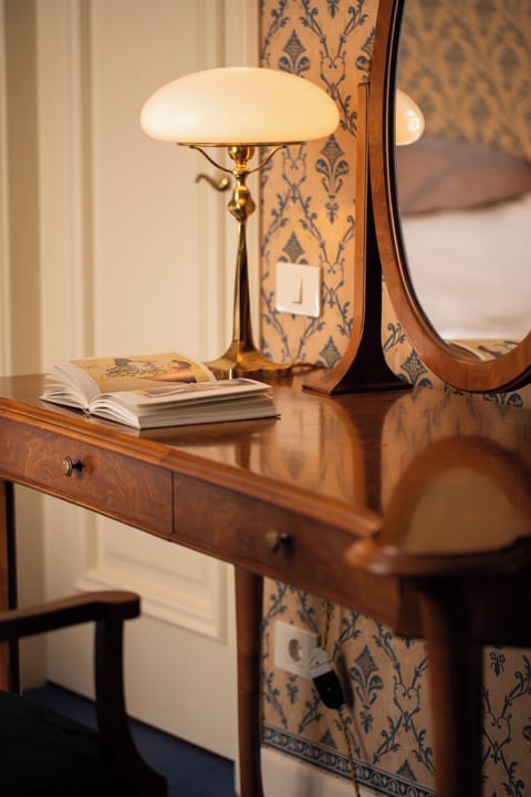 Suite | Minibar, in-room safe, desk, soundproofing