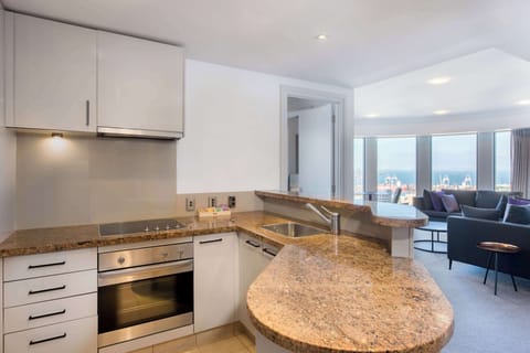 2 Bedroom Harbour Suite  | Private kitchen | Full-size fridge, microwave, stovetop, dishwasher