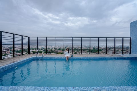 Seasonal outdoor pool