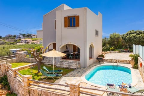 Beautiful villa with private pool and terrace with sea views
