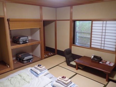 Superior Japanese Style Room, Non Smoking (Shared Bathroom) | Individually decorated, individually furnished, desk, laptop workspace