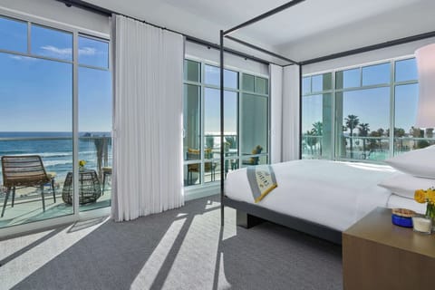 Grand Suite (Ocean) | Premium bedding, pillowtop beds, minibar, in-room safe