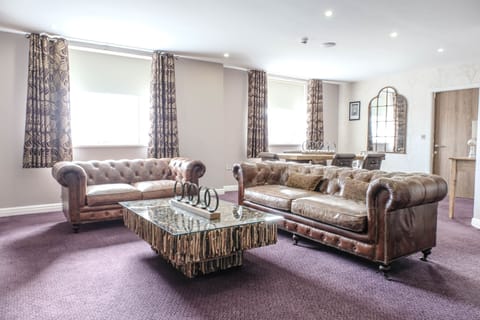 Suite, 1 Bedroom | Desk, iron/ironing board, free cribs/infant beds, bed sheets