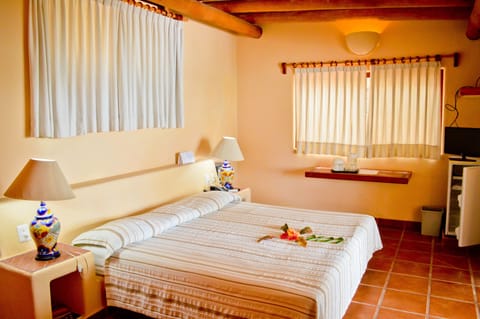 Beach View Suite | In-room safe, free cribs/infant beds, bed sheets