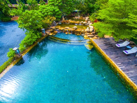 Outdoor pool, sun loungers