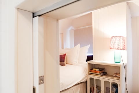 Premium bedding, individually decorated, blackout drapes, free WiFi