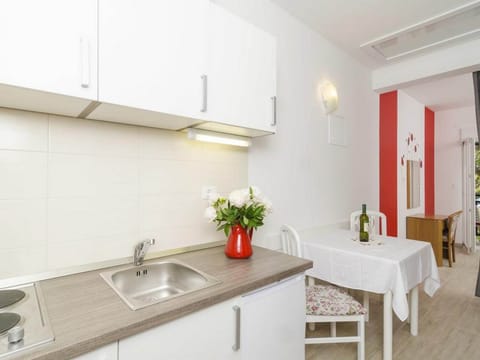 Apartment (One Bedroom Apartment with Balcony) | Private kitchen | Fridge