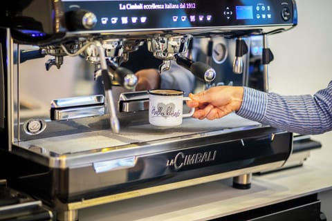 Daily continental breakfast (EUR 10.90 per person)