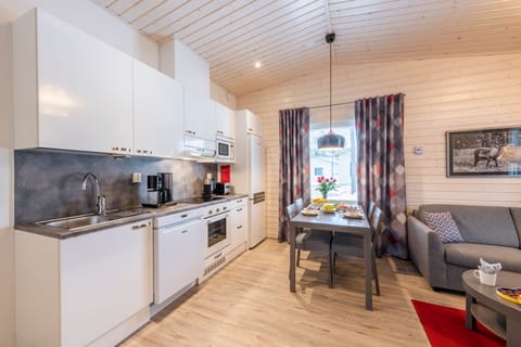 House, 2 Bedrooms, Sauna | Private kitchen | Full-size fridge, microwave, oven, dishwasher