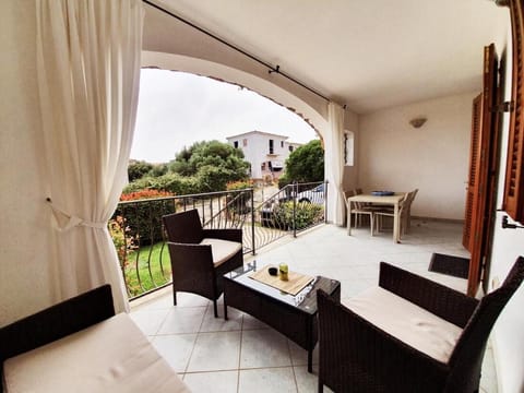 Apartment, 2 Bedrooms, Private Pool, Garden View | Terrace/patio