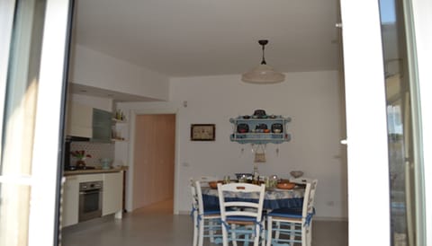 Villa, 2 Bedrooms, Smoking, Patio | Dining