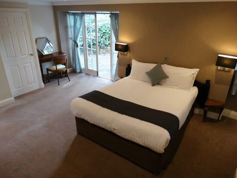 Superior Double Room, 1 Bedroom | Premium bedding, in-room safe, individually decorated, desk