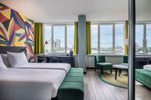 Superior Double Room with River View | Room amenity