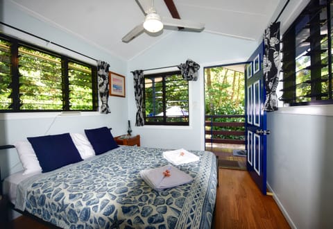 Bungalow, 1 Queen Bed, Sea View | Free WiFi, bed sheets
