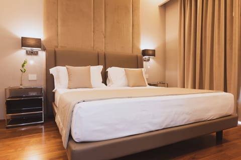 Deluxe Double Room (Con vasca idromassaggio) | Egyptian cotton sheets, premium bedding, down comforters, pillowtop beds