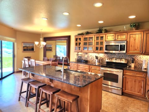 New countertops Spring 2023