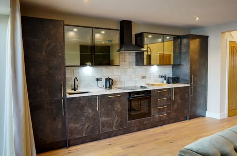 Tarn End Cottage 8 Talkin Tarn romantic cottage