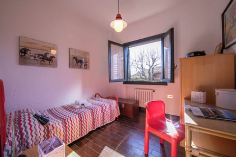 Family Townhome, Multiple Bedrooms, 2 Bathrooms, Mountainside (Residenza La Parusciola) | 3 bedrooms, iron/ironing board, free WiFi, bed sheets