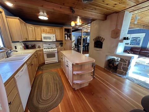 fully stocked kitchen