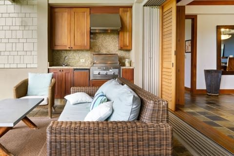 Soak up the sun and watch the golfers on your private lanai