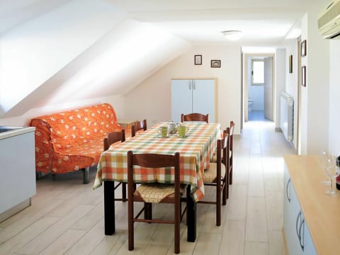 Table, Furniture, Building, Wood, Door, Interior Design, Flooring, House, Floor