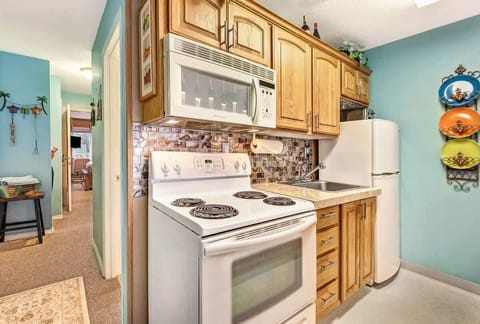 Save money on dining out by making food here