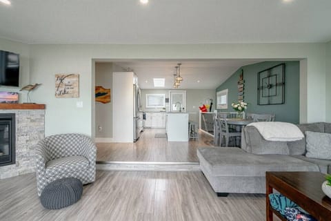 Luxurious Living Area