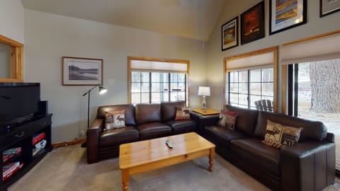 Circle-4-Ranch-Cabin-29-Living-Room