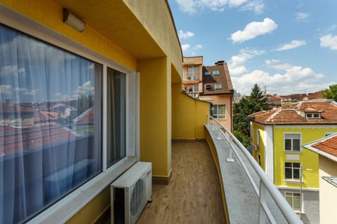Premium Apartment | Balcony