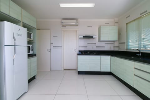 Apartment | Private kitchen | Fridge, microwave, oven, blender