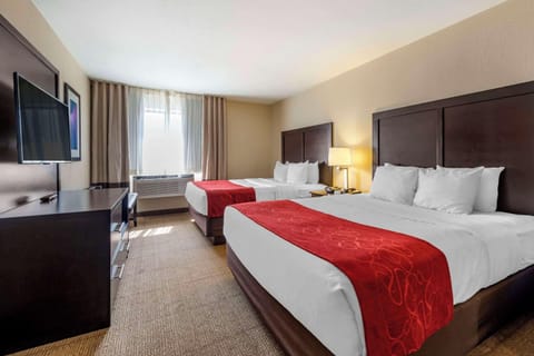 Suite, Non Smoking | 1 bedroom, premium bedding, pillowtop beds, in-room safe