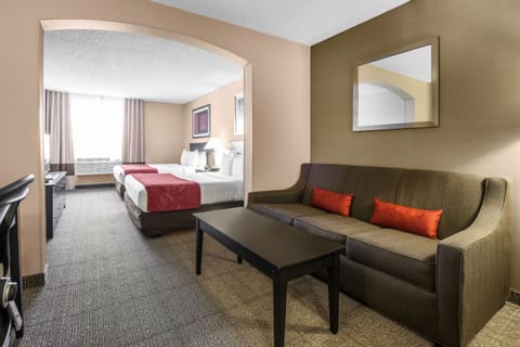Suite, Non Smoking | 1 bedroom, premium bedding, pillowtop beds, in-room safe